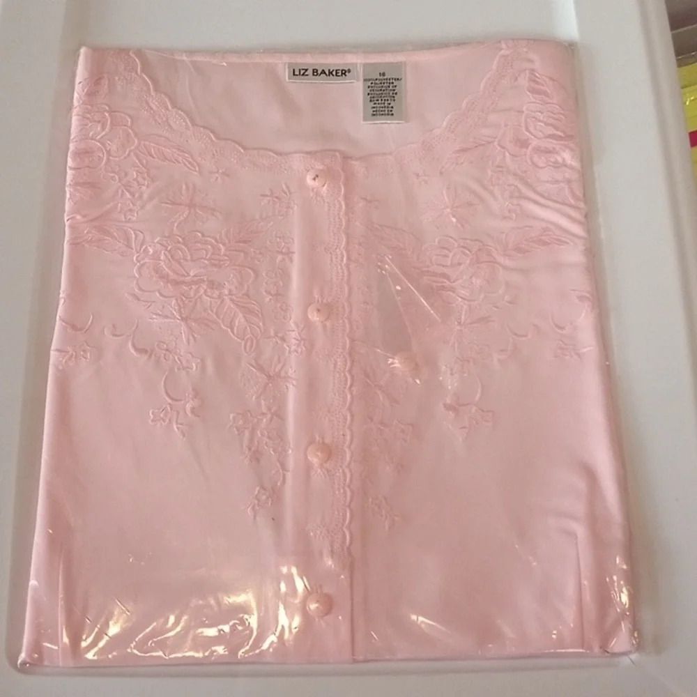 Liz Baker size 16 pink lace long sleeve shirt (ROX114)